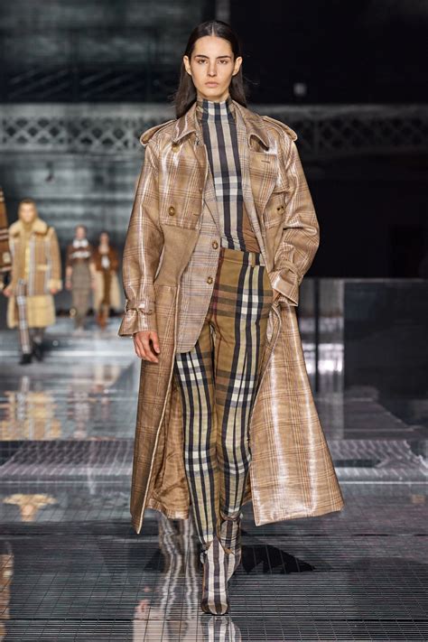 burberry trench fashion show|burberry runway dresses.